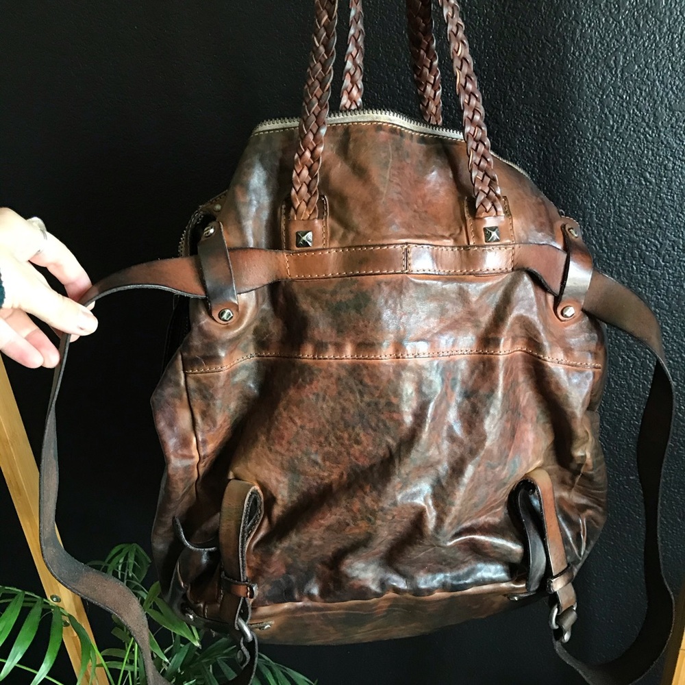 Brown leather purse/backpack